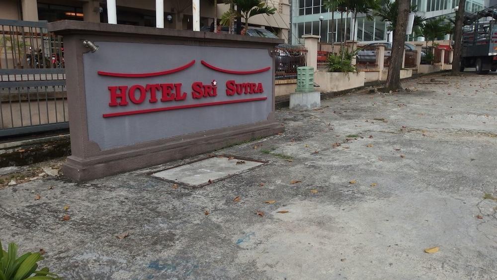 Hotel Sri Sutra - Bandar Sri Damansara สุไหงบูโละห์ ภายนอก รูปภาพ