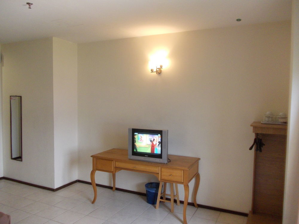 Hotel Sri Sutra - Bandar Sri Damansara สุไหงบูโละห์ ภายนอก รูปภาพ