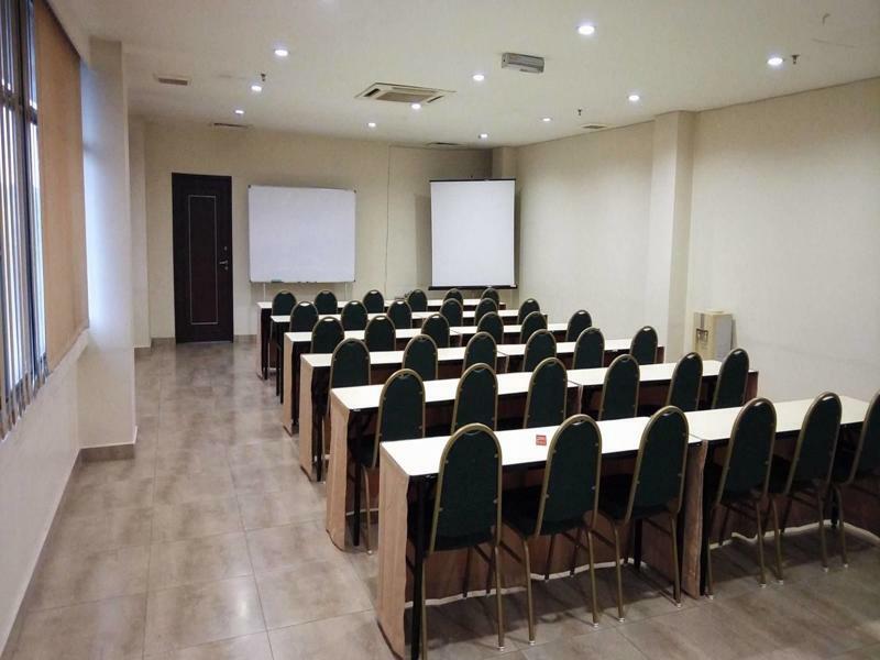 Hotel Sri Sutra - Bandar Sri Damansara สุไหงบูโละห์ ภายนอก รูปภาพ